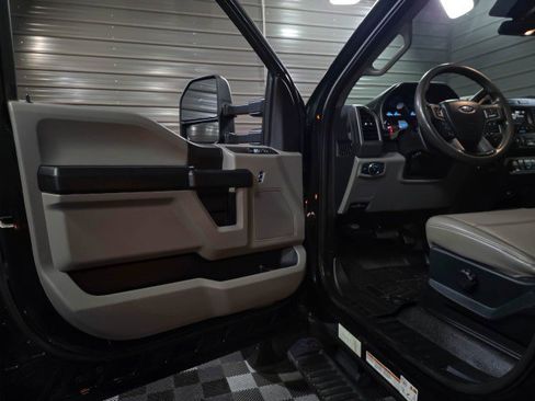 Used 2021 Ford F550 XL 4WD DRW Regular Cab Dually image 31