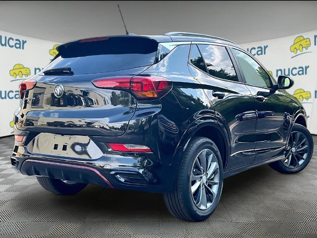 Used 2023 Buick Encore GX Select w/ Sport Touring Package AWD/4WD image 6