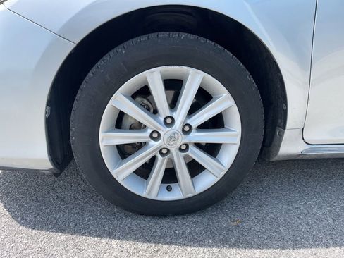 Used 2014 Toyota Camry XLE w/ Leather Package image 20