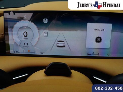 Used 2025 Genesis G80 2.5T image 9