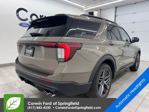 New 2026 Ford Explorer ST w/ Sun And Sound Package image 5