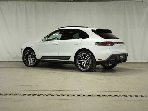 Certified 2026 Porsche Macan AWD/4WD image 3