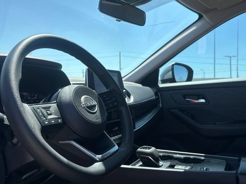 Used 2023 Nissan Rogue SV FWD image 37
