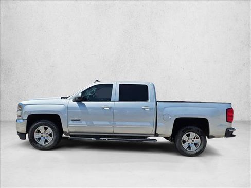 Used 2018 Chevrolet Silverado 1500 LT w/ Texas Edition RWD image 8