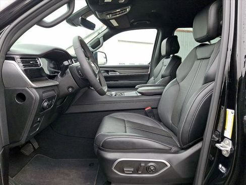 New 2023 Jeep Wagoneer Series III w/ Convenience Group I image 14