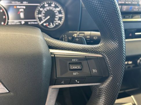 Used 2023 Mitsubishi Outlander ES image 44