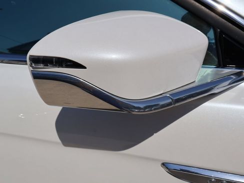 Used 2017 Lincoln Continental Select FWD image 11