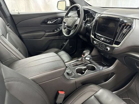 Used 2023 Chevrolet Traverse RS w/ LPO, Floor Liner Package AWD/4WD image 34