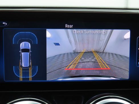 Certified 2025 Mercedes-Benz GLB 250 image 15