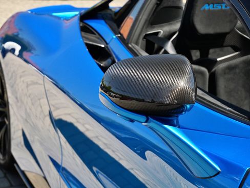 Used 2022 McLaren 765LT RWD image 22