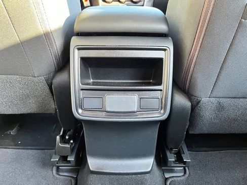 Used 2019 Subaru Forester w/ Alloy Wheel Package AWD/4WD image 18