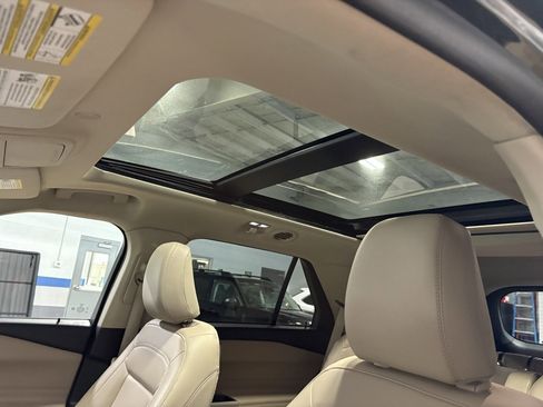 Used 2023 Ford Explorer XLT w/ Equipment Group 202A image 21