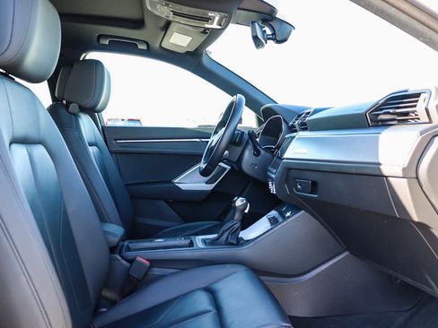 Used 2022 Audi Q3 2.0T Premium Plus w/ Premium Plus Package image 23