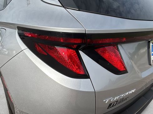 Used 2024 Hyundai Tucson SEL FWD image 11