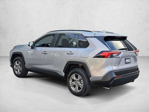 Used 2025 Toyota RAV4 XLE FWD image 8