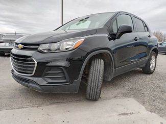 Used 2020 Chevrolet Trax LS w/ Tint and Cruise Package video 1