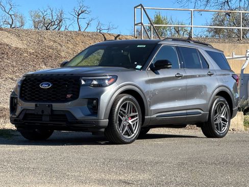 New 2026 Ford Explorer ST w/ Sun And Sound Package image 7