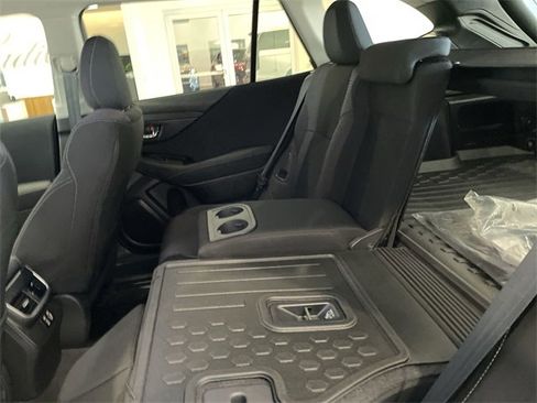 Certified 2025 Subaru Outback Premium w/ Popular Package #1A image 13