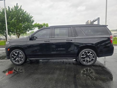 Used 2021 Chevrolet Suburban RST w/ Luxury Package AWD/4WD image 4