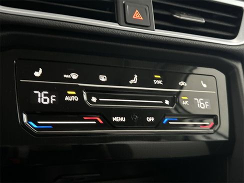 New 2026 Volkswagen Taos SE image 26