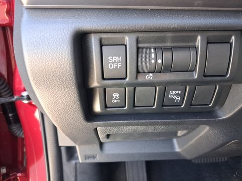 Used 2018 Subaru Crosstrek 2.0i Limited image 24