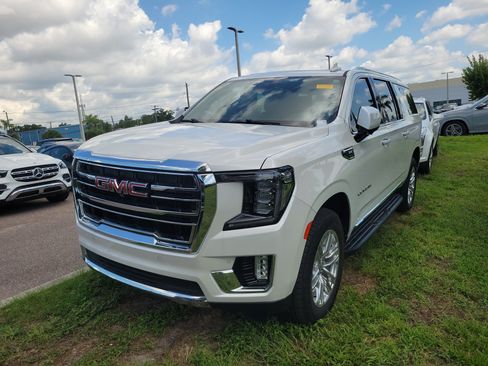 Used 2024 GMC Yukon XL SLT w/ SLT Premium Package RWD image 1