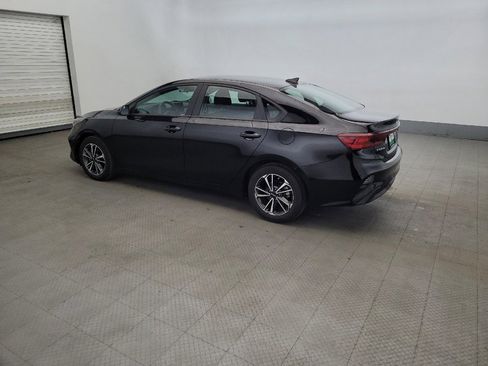 Used 2023 Kia Forte LXS w/ LXS Technology Package FWD image 3