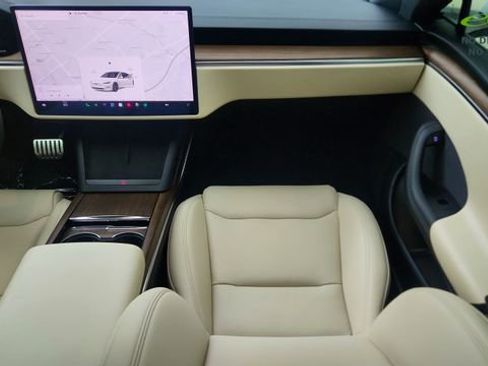 Used 2022 Tesla Model S AWD/4WD image 36