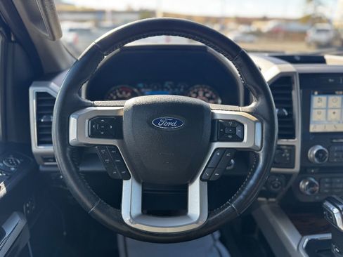 Used 2018 Ford F150 Lariat w/ Equipment Group 501A Mid image 8