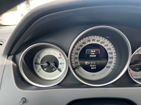 Used 2014 Mercedes-Benz C 250 Sedan image 7