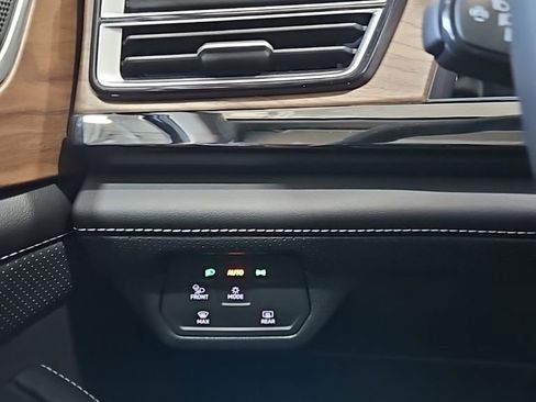 New 2026 Volkswagen Atlas SE FWD image 39