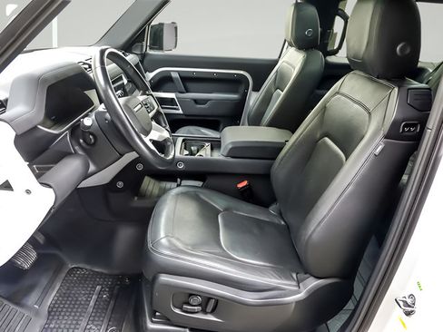 Used 2023 Land Rover Defender 90 S AWD/4WD image 7