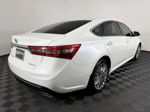 Used 2016 Toyota Avalon Limited FWD image 8