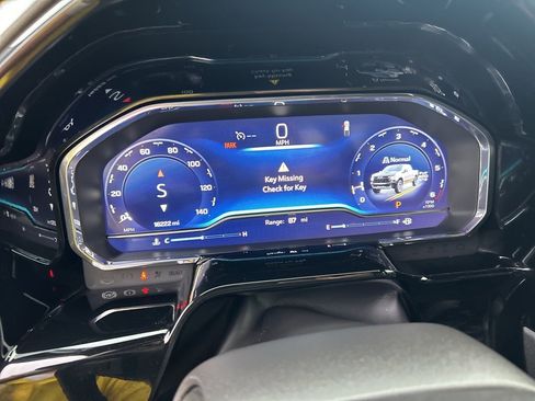 Used 2024 Chevrolet Silverado 1500 ZR2 image 14