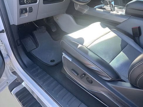 Used 2023 Ford F150 Lariat image 28