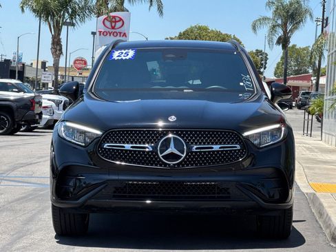 Used 2025 Mercedes-Benz GLC 300 image 10