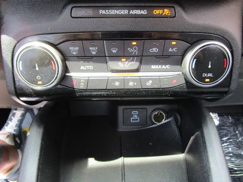 Used 2022 Ford Escape SE w/ Convenience Package AWD/4WD image 29