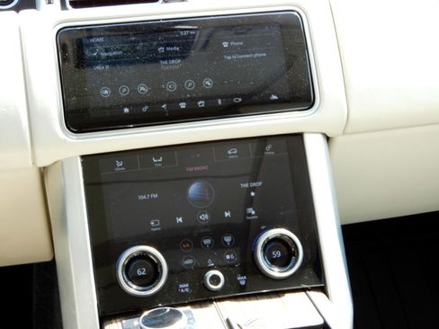 Used 2019 Land Rover Range Rover HSE image 22