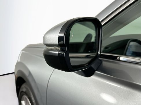 Used 2025 Honda CR-V EX image 16