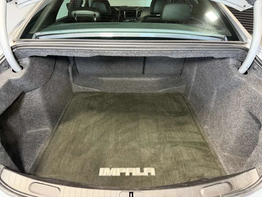 Used 2014 Chevrolet Impala LT w/ Convenience Package FWD image 13