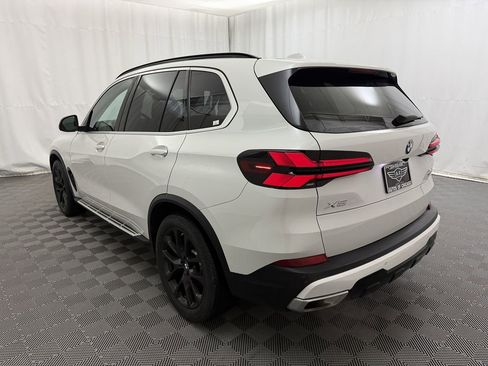 Used 2025 BMW X5 xDrive40i w/ Climate Comfort Package image 5