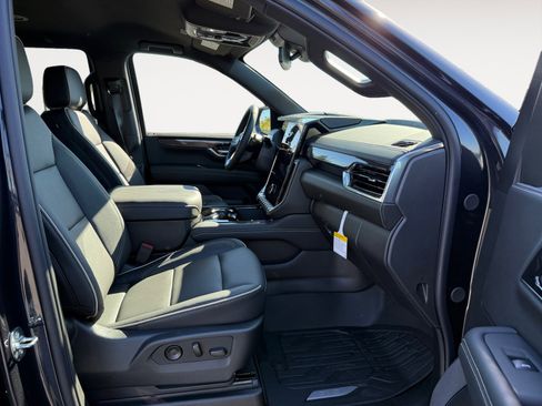 New 2026 GMC Yukon Elevation w/ LPO, Floor Liner Package image 19