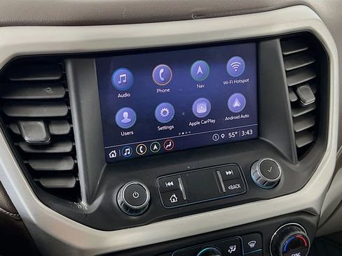 Used 2022 GMC Acadia SLT w/ Technology Package AWD/4WD image 17