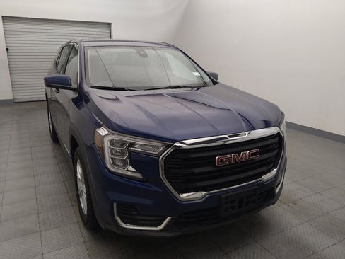 Used 2023 GMC Terrain SLE image 14