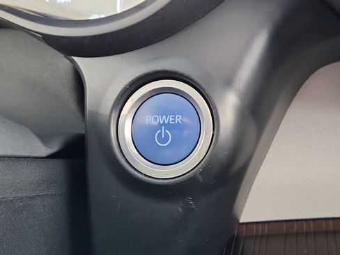 Used 2024 Toyota Sienna XLE image 26