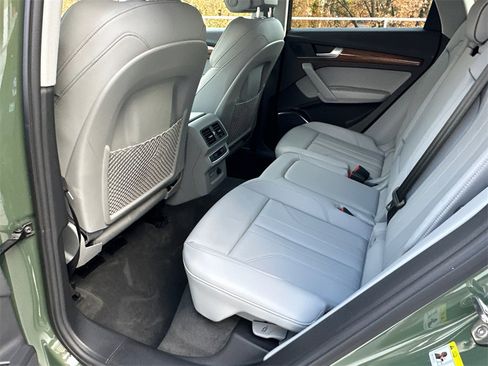 Used 2024 Audi Q5 e Premium image 16