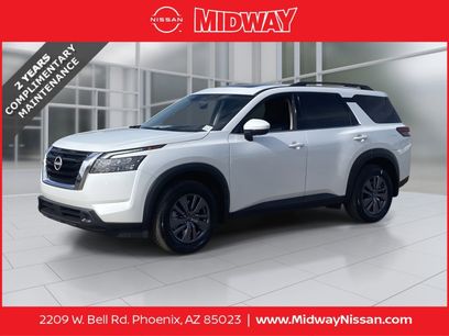 New 2025 Nissan Pathfinder SV w/ SV Premium Package