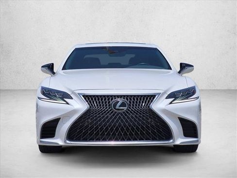 Used 2020 Lexus LS 500 w/ Accessory Package (Z2) RWD image 2