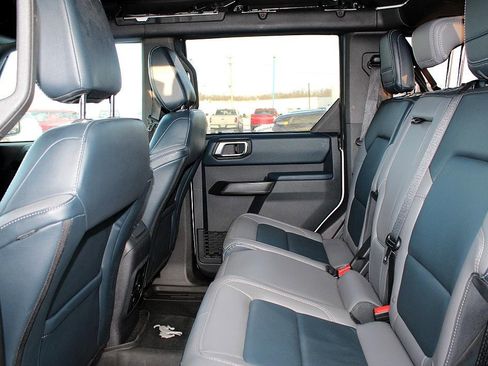 Used 2024 Ford Bronco Outer Banks image 43