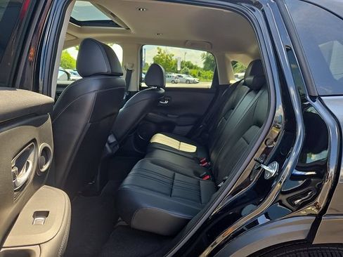 Used 2024 Honda HR-V EX-L image 10